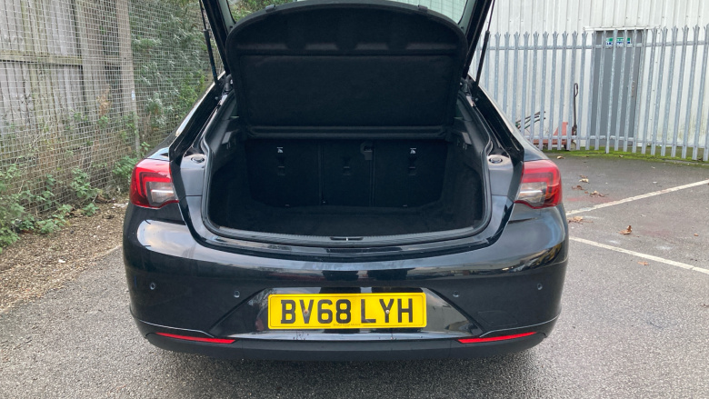 Vauxhall Insignia 1.5T SRi Vx-line Nav 5dr Petrol Hatchback